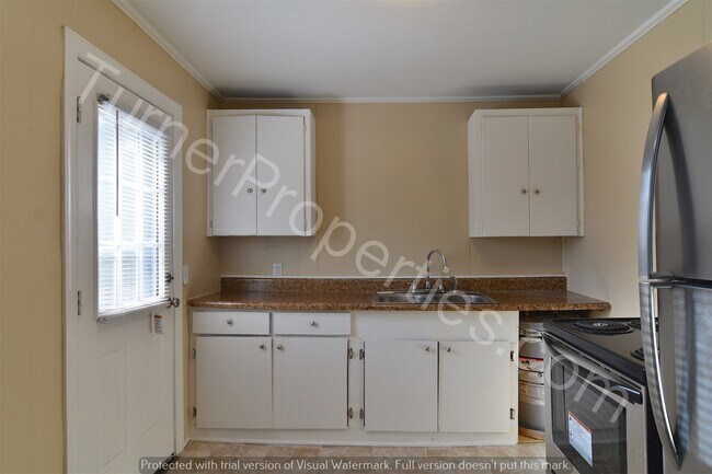 Building Photo - 720 Wilkes Rd, Columbia, SC 29203