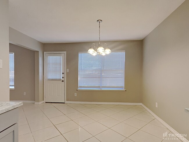 Building Photo - 9746 Phil Halstead Dr