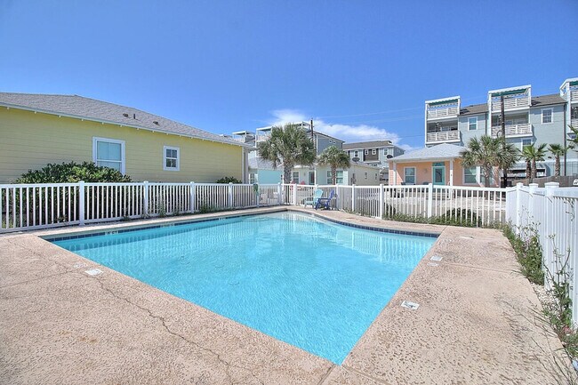 Building Photo - 1617 S Station St