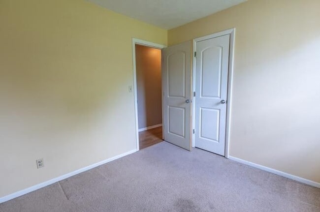 Building Photo - 5510 Old Mill Ct