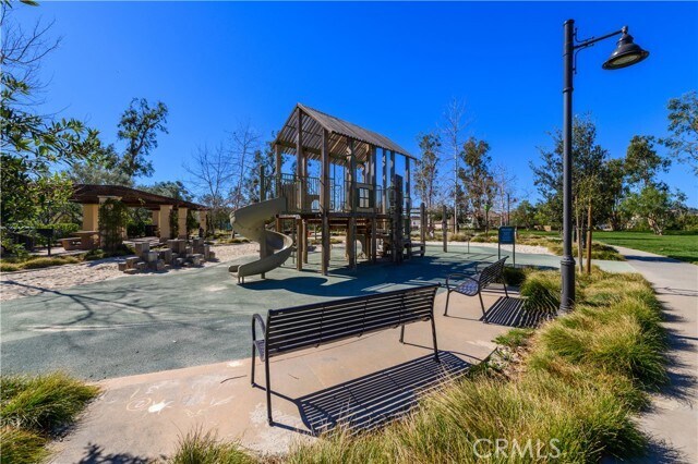 Building Photo - 58 Longchamp