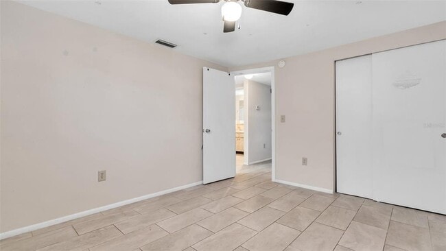 Building Photo - 11241 Snyder Ave