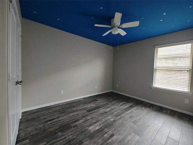 Building Photo - 3019 Erickson Manor Ct