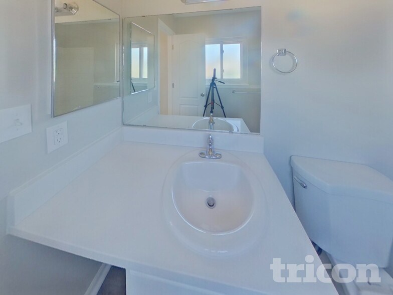 Building Photo - 3340 Bridgewater Dr