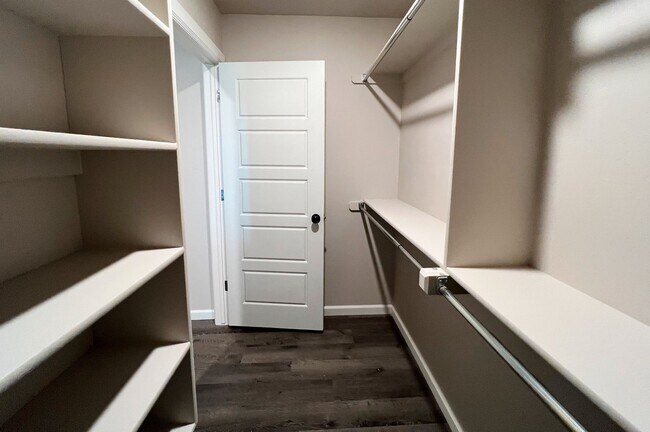Building Photo - Townhome For Rent NW OKC!