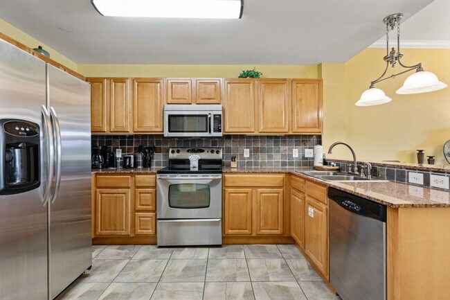 Building Photo - 1410 Hurley Dr