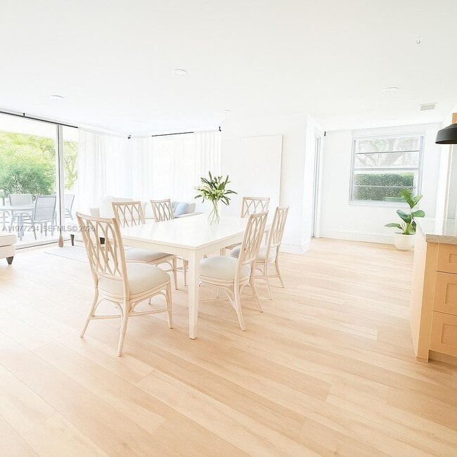 Building Photo - 199 Ocean Ln Dr