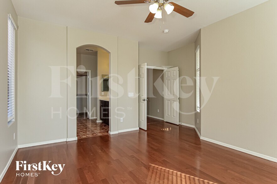 Building Photo - 14135 W Riviera Dr