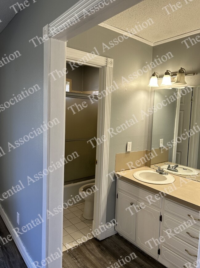 Building Photo - 56 Martha Dr