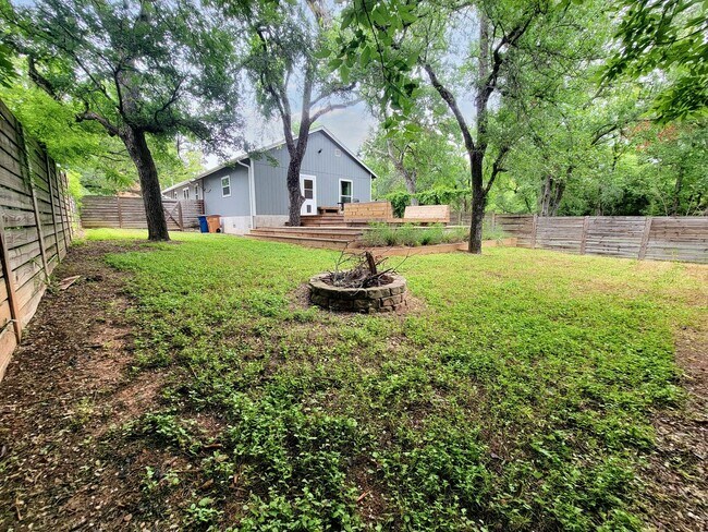 Building Photo - 5501 Downs Dr