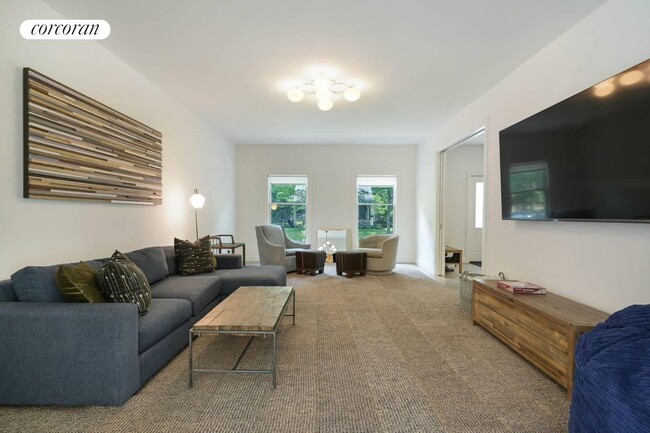 Building Photo - 38 Lincoln St