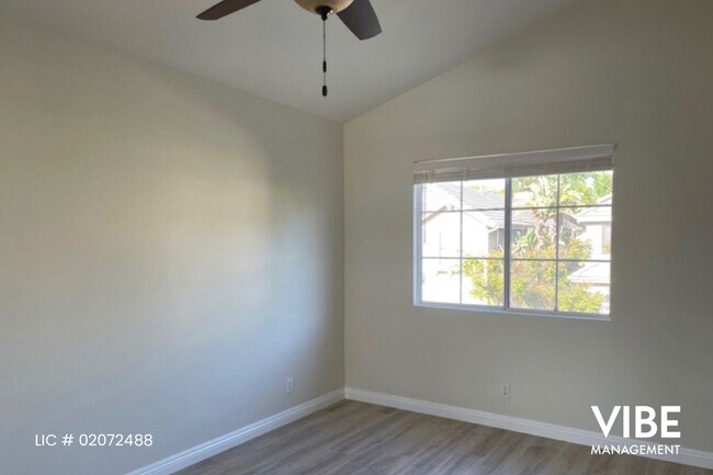 Building Photo - Beautifully updated Verdigris 3 bedroom Single Family Home with Sunset Views!