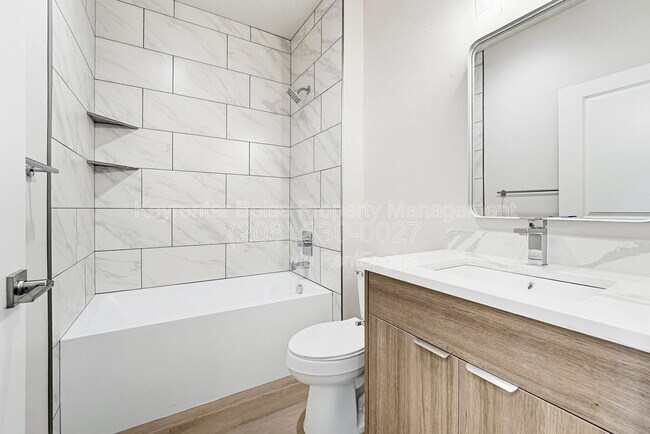Building Photo - 4338 Greentrail