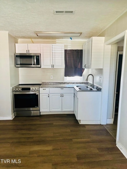 Building Photo - 1669 E Sevier Ave