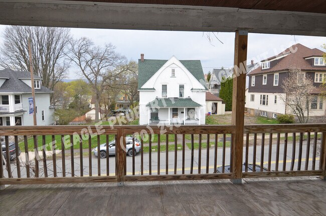 Building Photo - 738 Harrison Ave