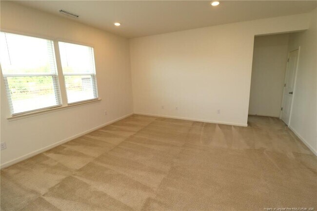 Building Photo - 1149 Noor Ln