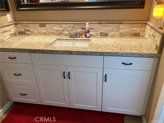 Building Photo - 35879 Landon Ln