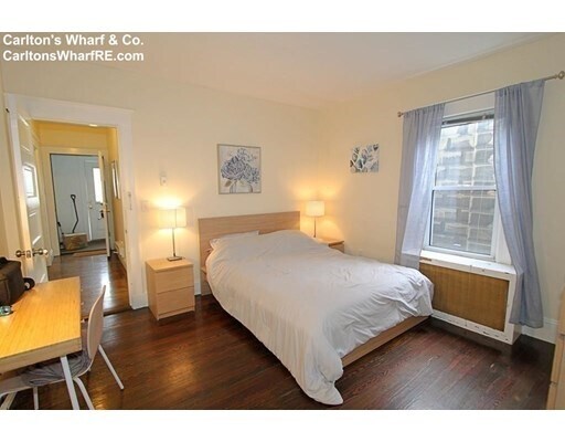 Building Photo - 97 Beacon St