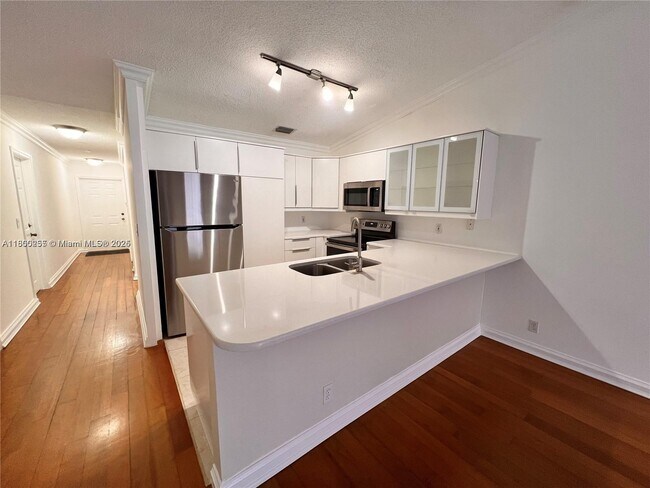 Building Photo - 11281 SW 18th Ct