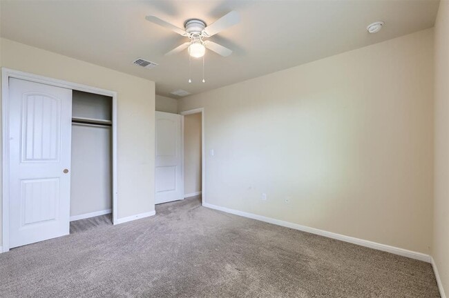 Building Photo - 112 Sabine River Dr