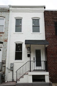 Building Photo - Welcome!