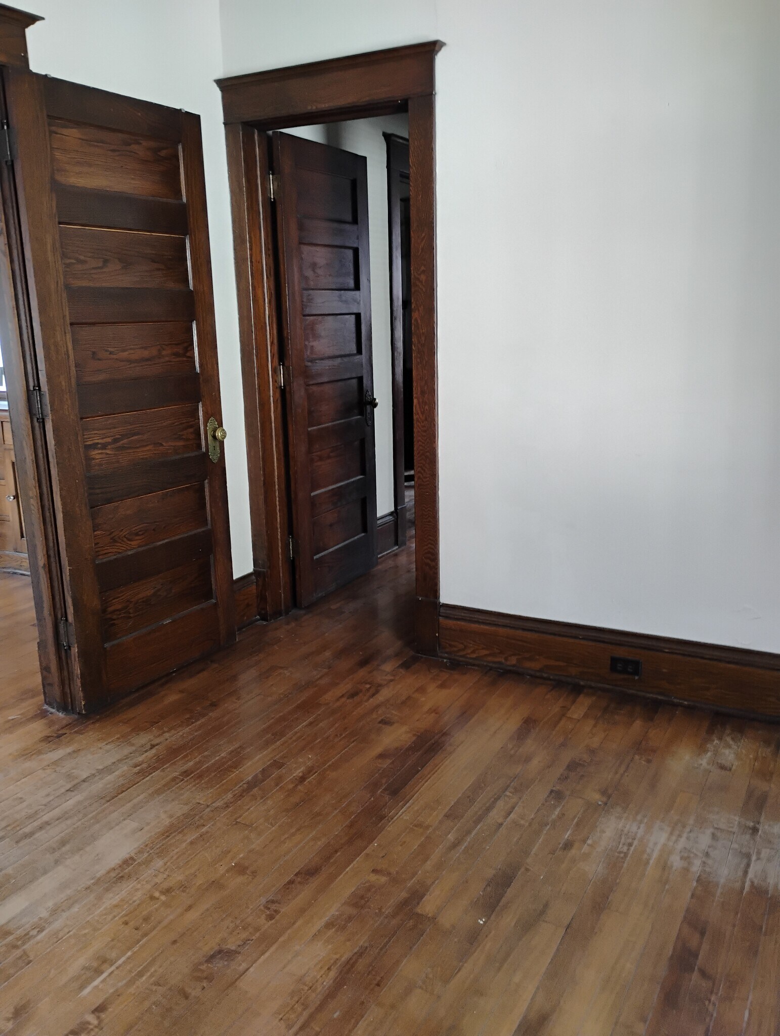 Building Photo - 1407 Girard Ave N