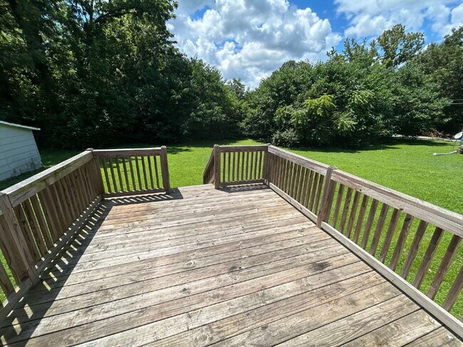 Building Photo - "Charming 2-Bedroom 1 bath with Spacious Living in Humboldt, Tn – Perfectly Cozy at 851 Sq Ft!"