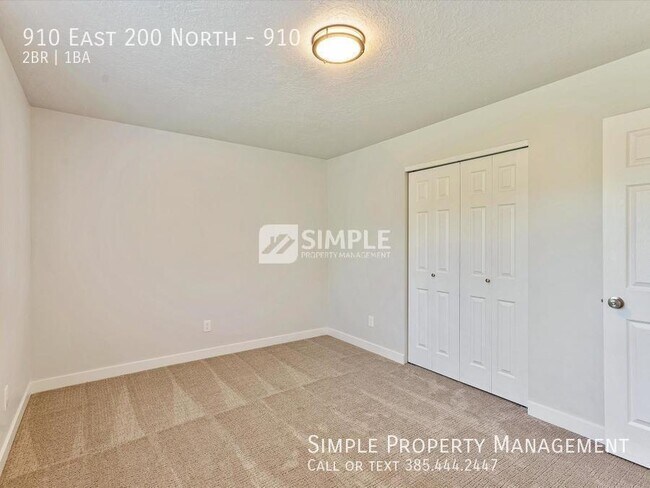 Building Photo - 910 E 200 N