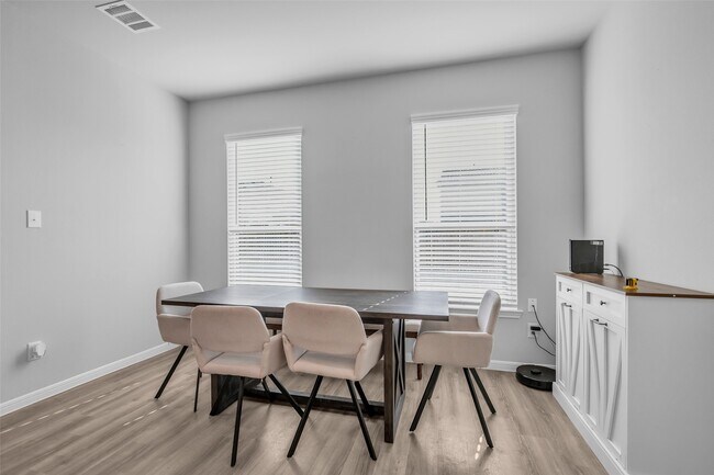 Building Photo - 27108 Kestrel Trl