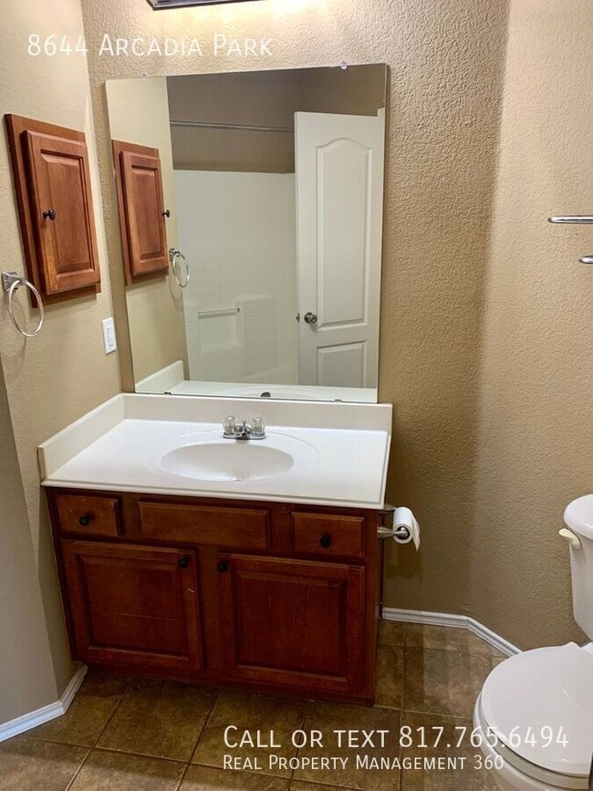 Building Photo - 8644 Arcadia Park Dr