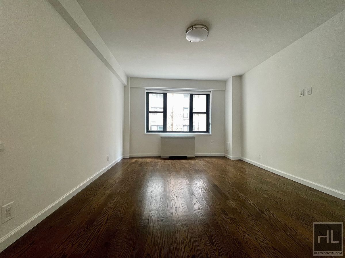 Building Photo - EAST 56 STREET