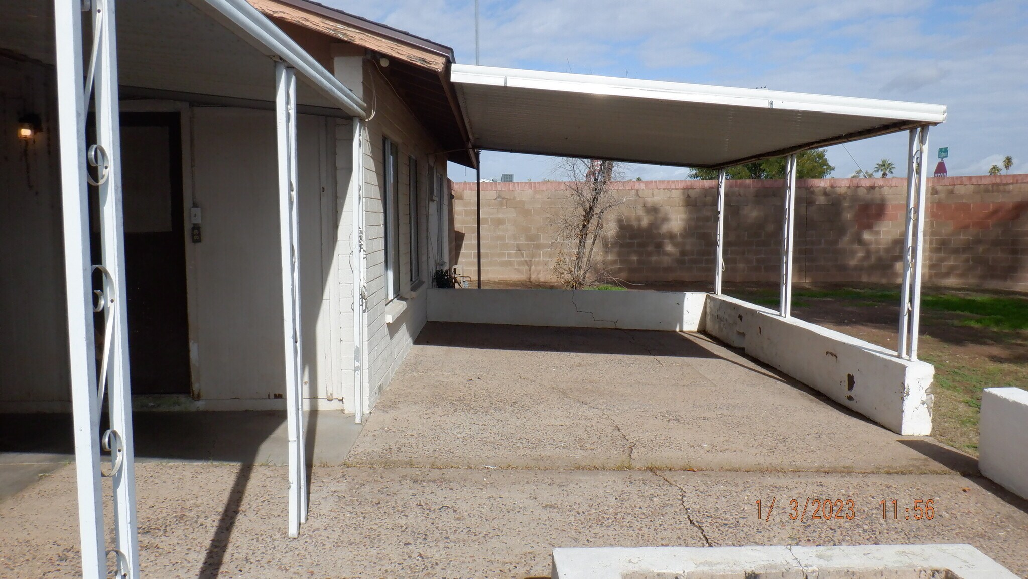 rear patio - 563 N Santa Anna
