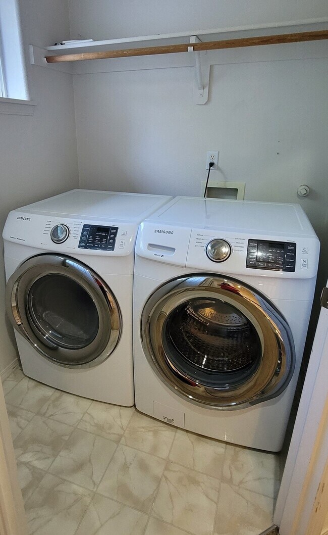 Building Photo - 17077 NW Elk Run Dr