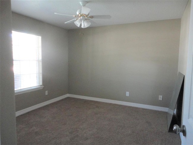 Building Photo - 6247 Piedra Negras Ct