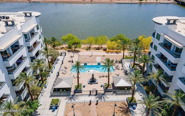 Building Photo - 945 E Playa Del Norte Dr