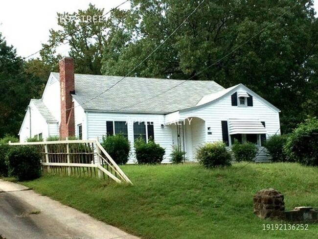 Primary Photo - 1716 James St