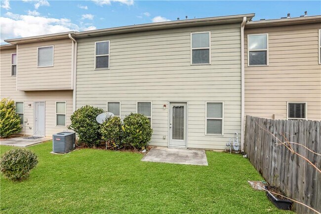 Building Photo - 2526 Morgan Chase Dr