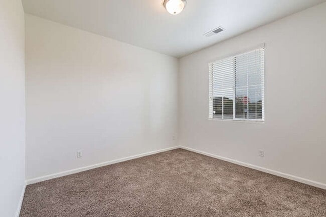 Building Photo - Great Harlan Ranch Home! Don't miss out!