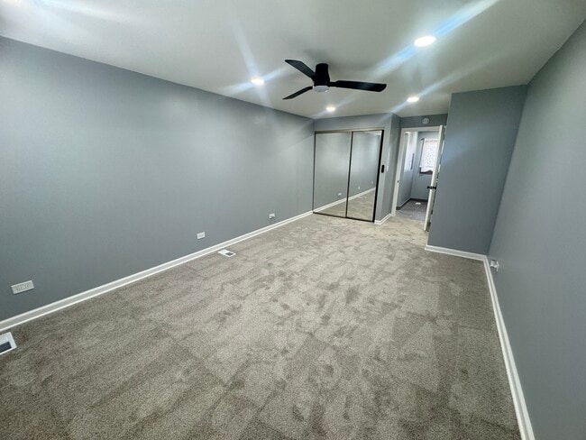 Building Photo - 1310 Somerset Ln