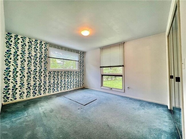 Building Photo - 112 Pheasant Dr