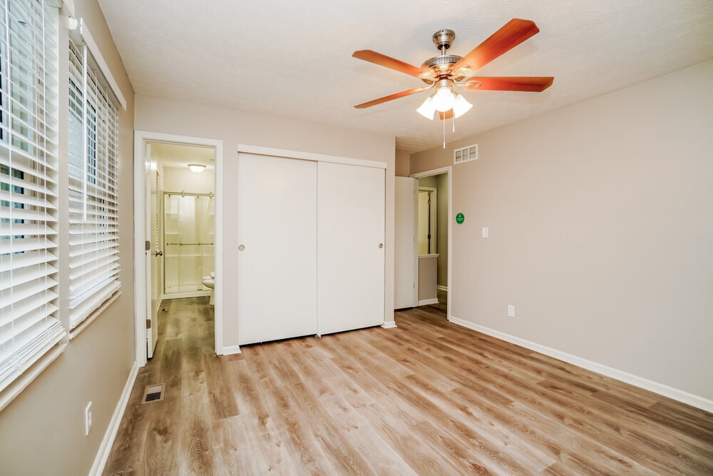 Building Photo - 1658 Sandy Side Dr
