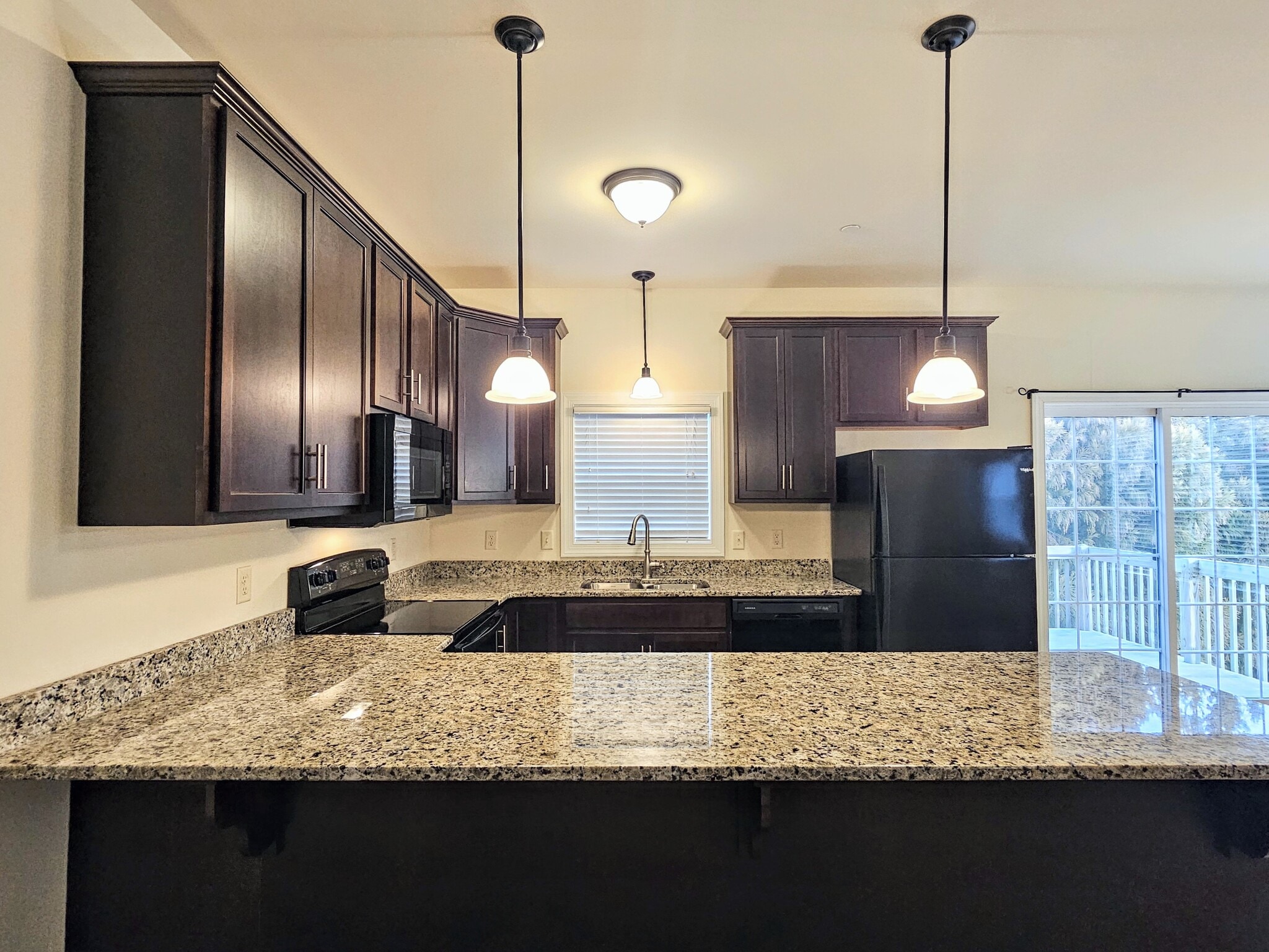 Building Photo - 361 Cedar Holw