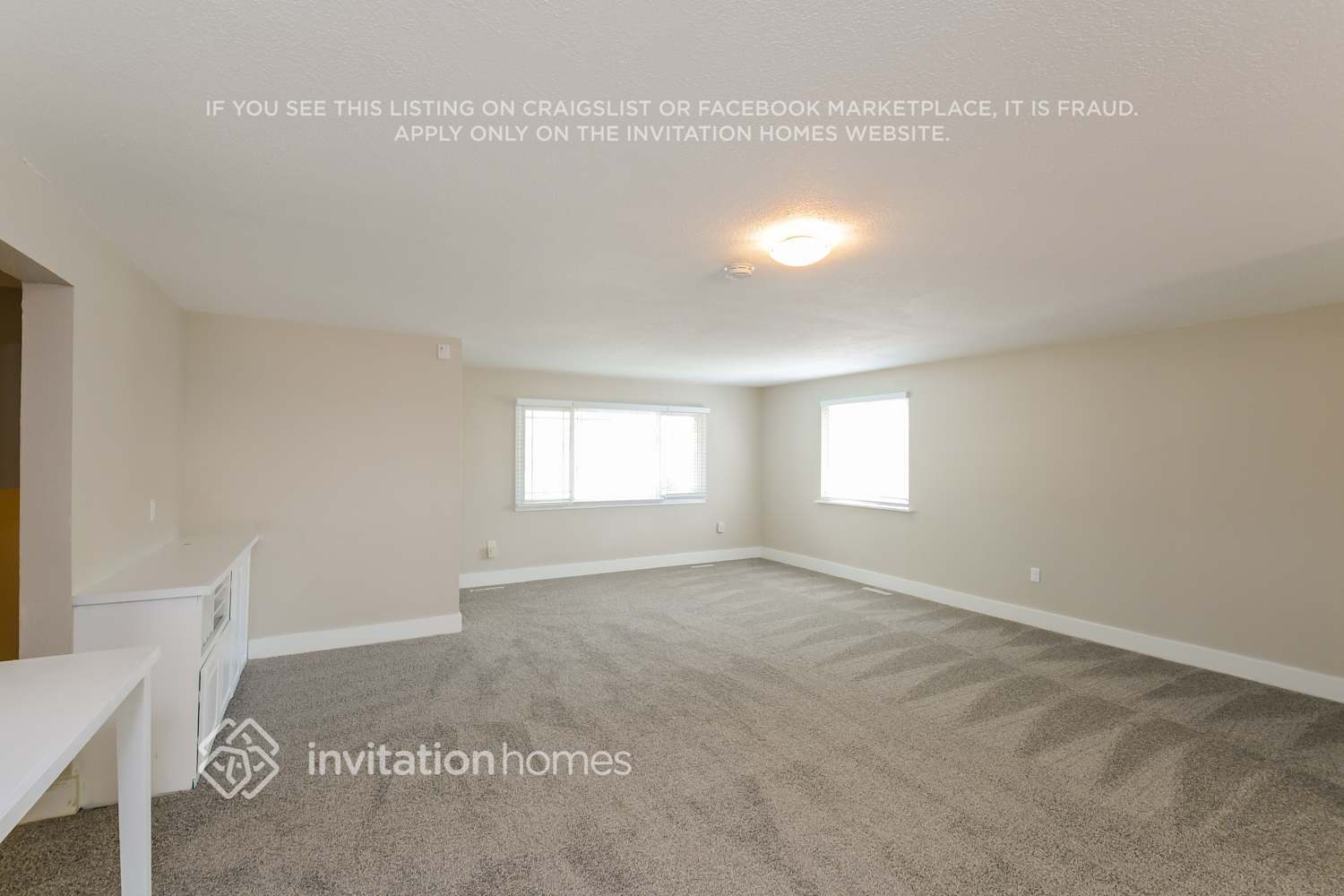 Building Photo - 285 N 10th Ave