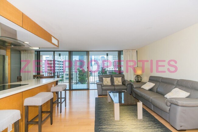 Building Photo - 250 ?Ohua Ave