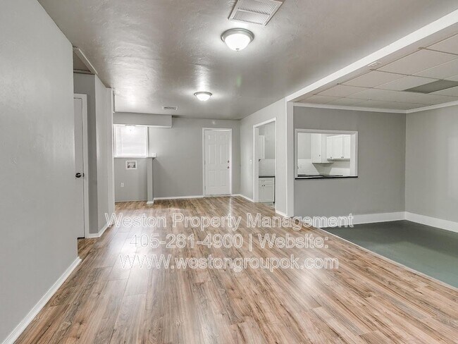 Building Photo - 1605 Cynthia Dr