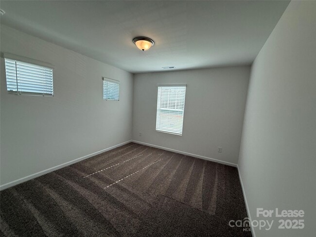 Building Photo - 3204 Lilac Grove Dr