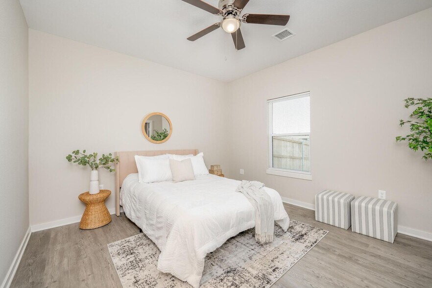 Building Photo - 3513 W 45th St S