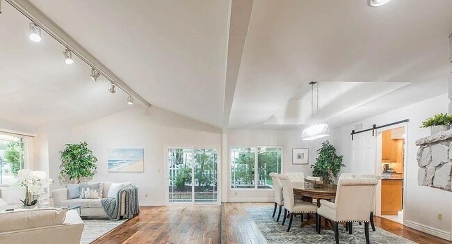 Building Photo - 22243 W Craggy View St