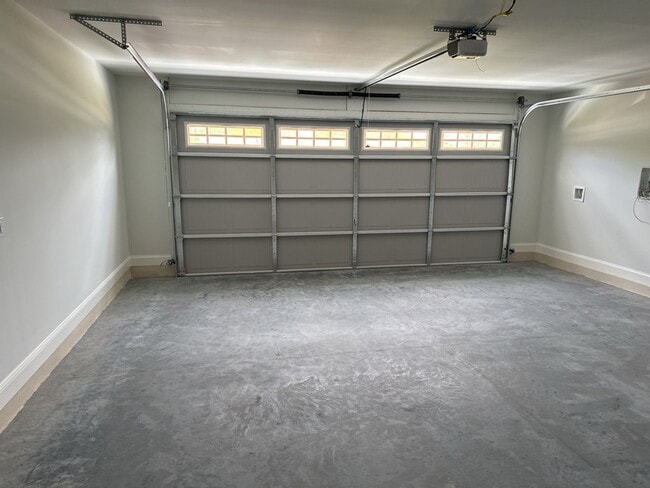 Building Photo - 20 Owens Rd