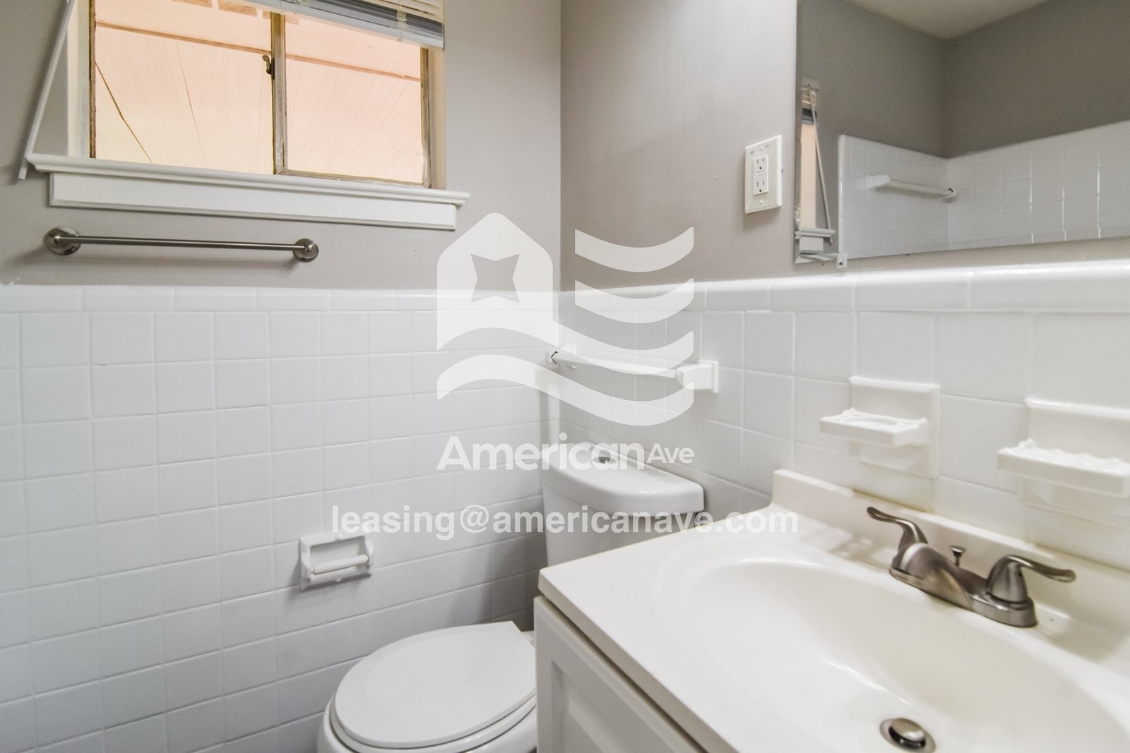 Building Photo - 3526 Cottonwood Dr